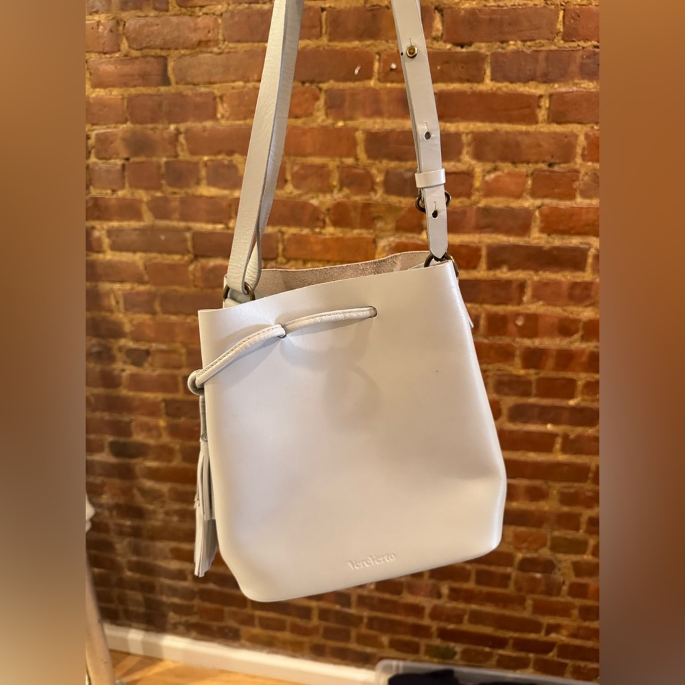 Vera Pelle Cream Leather Shoulder Bag